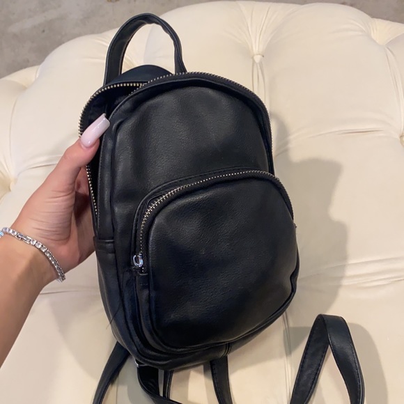 Mini black backpack - Picture 2 of 3